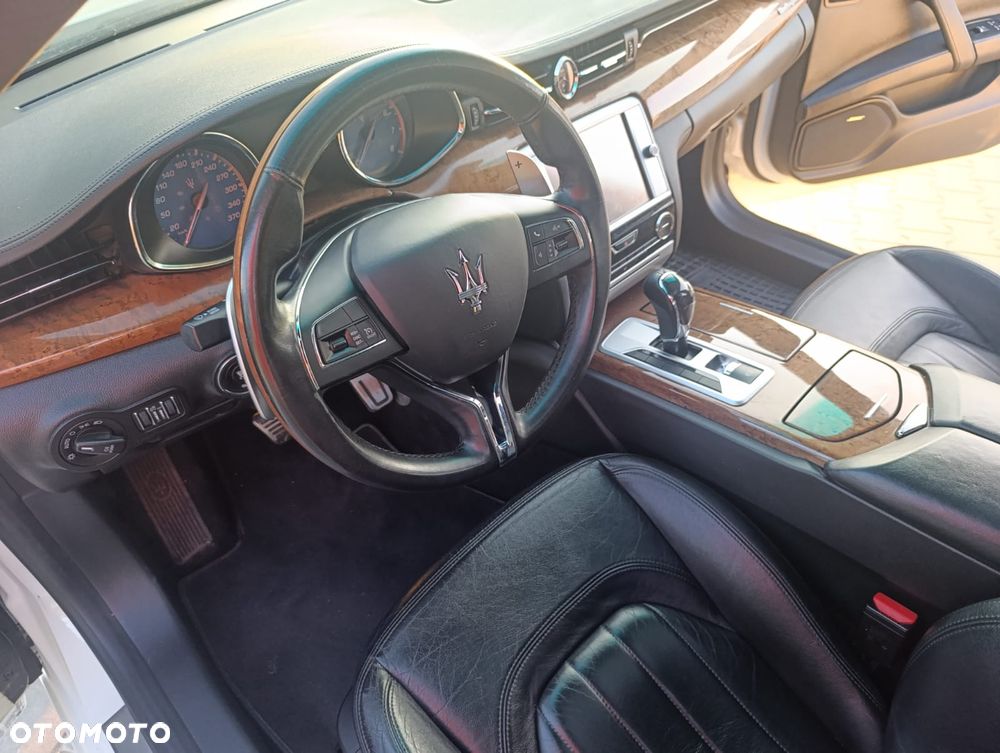 Maserati Quattroporte GTS - 8