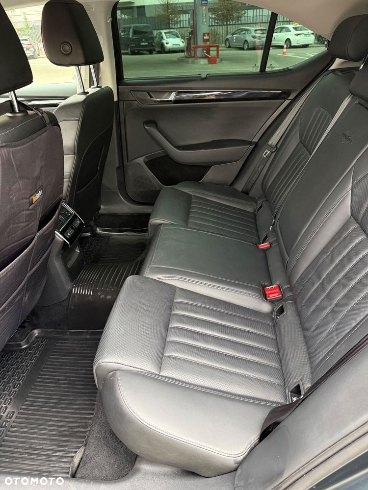 Skoda Superb 2.0 TSI 4x4 L&K DSG - 14