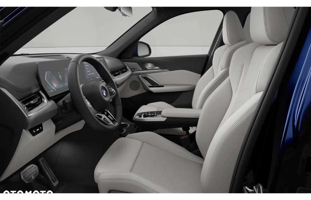 BMW X1 sDrive18i - 9
