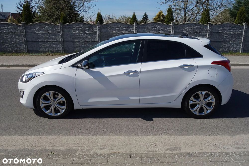 Hyundai i30 1.6 Fifa World Cup Edition - 13