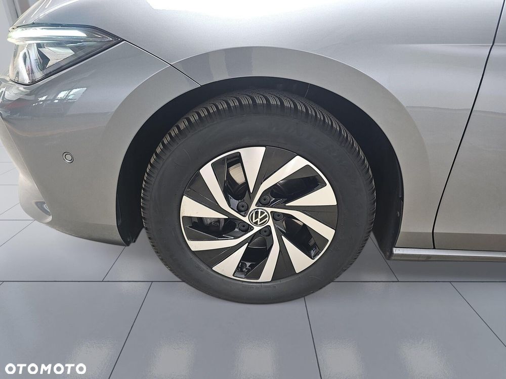 Volkswagen Passat - 35