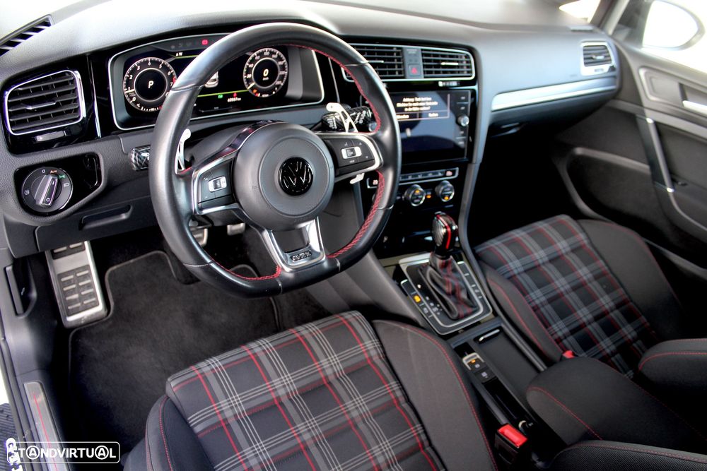VW Golf 2.0 TSI GTI DSG - 6