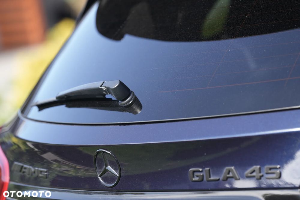 Mercedes-Benz GLA - 26