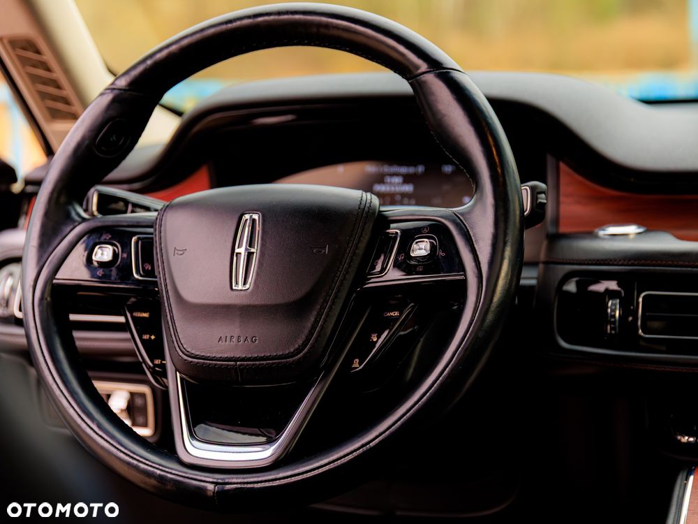 Lincoln Aviator - 18