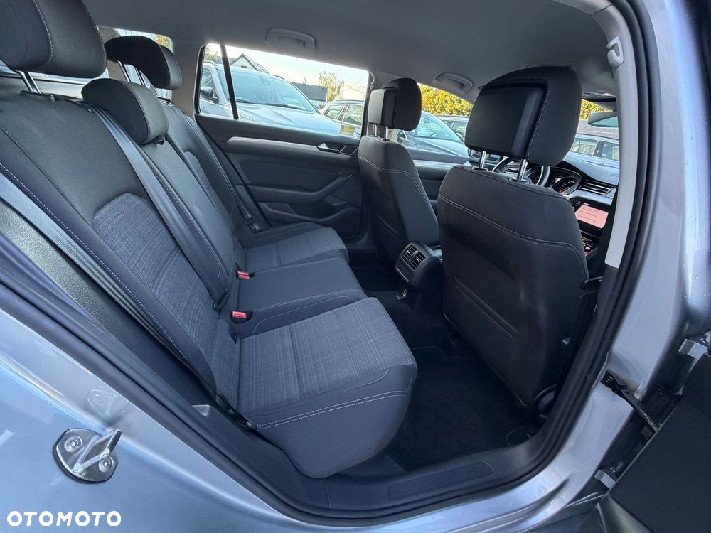 Volkswagen Passat 1.5 TSI EVO Business DSG - 29