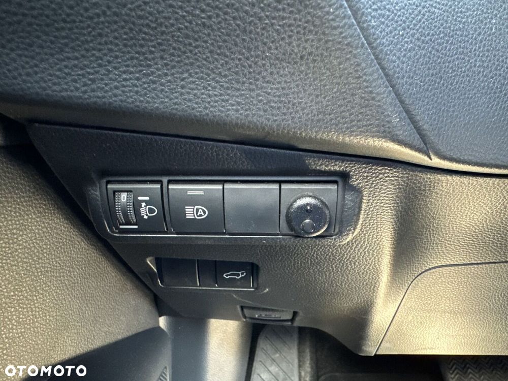 Toyota Corolla Cross - 22