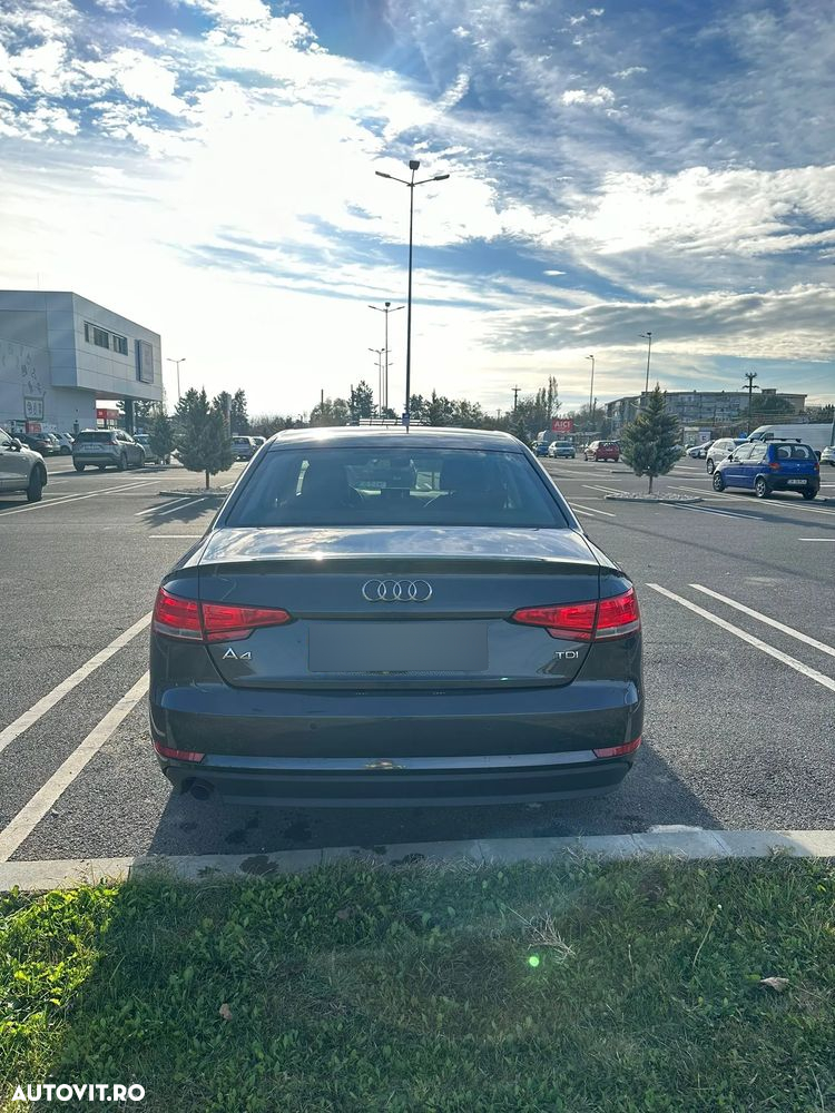 Audi A4 2.0 TDI ultra S tronic Design - 4
