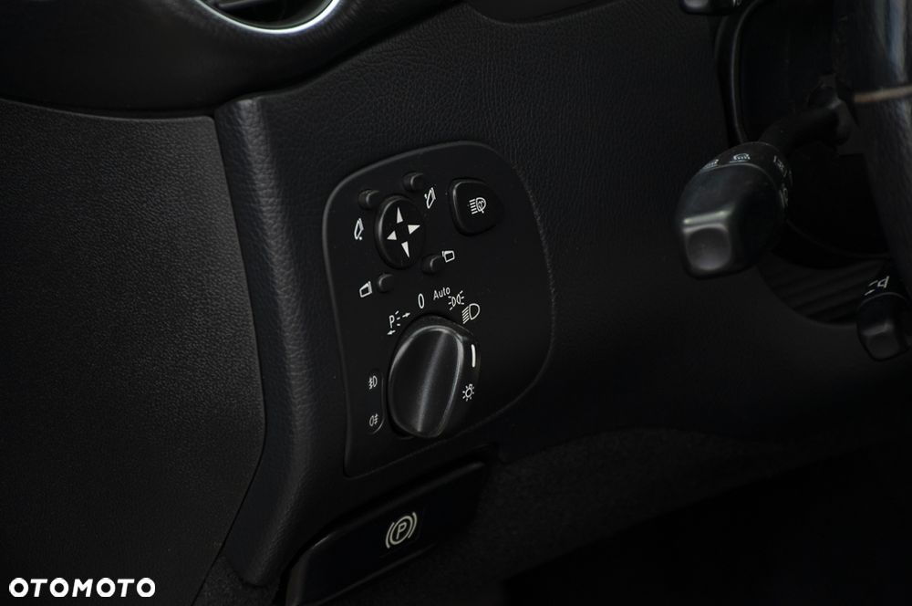 Mercedes-Benz CLK 350 7G-TRONIC Avantgarde - 21