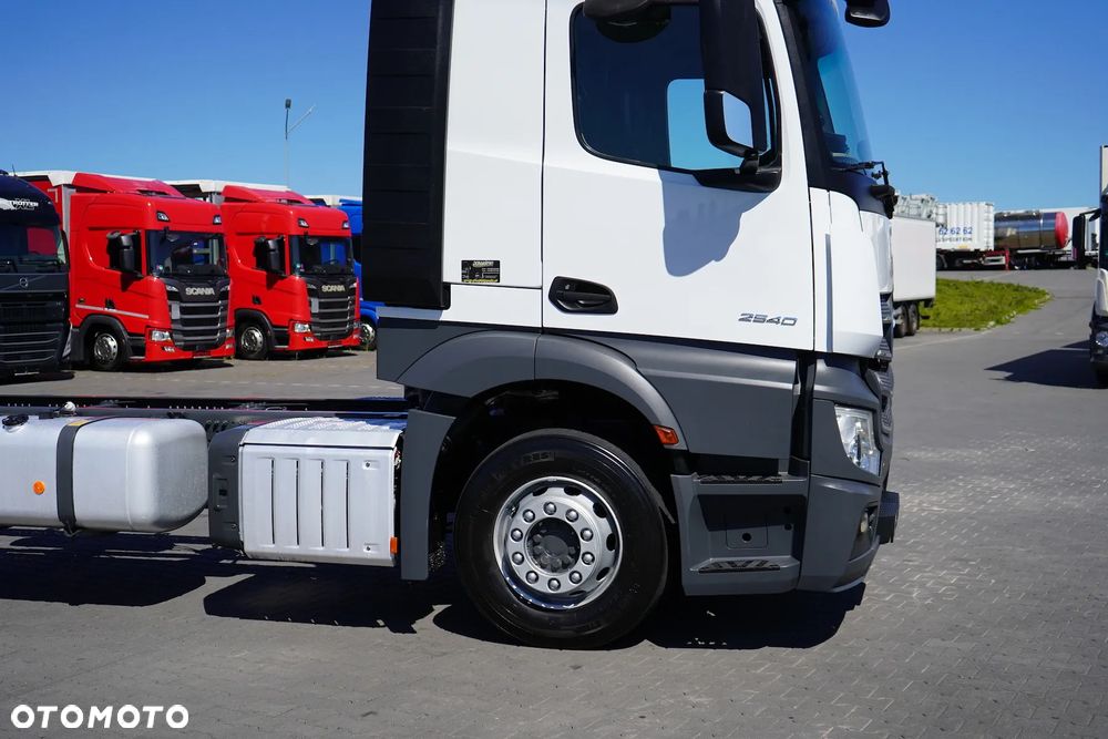 Mercedes-Benz ACTROS / 2540 / ACC / EURO 6 / PODWOZIE DO ZABUDOWY / DŁ. 8,75 M - 31