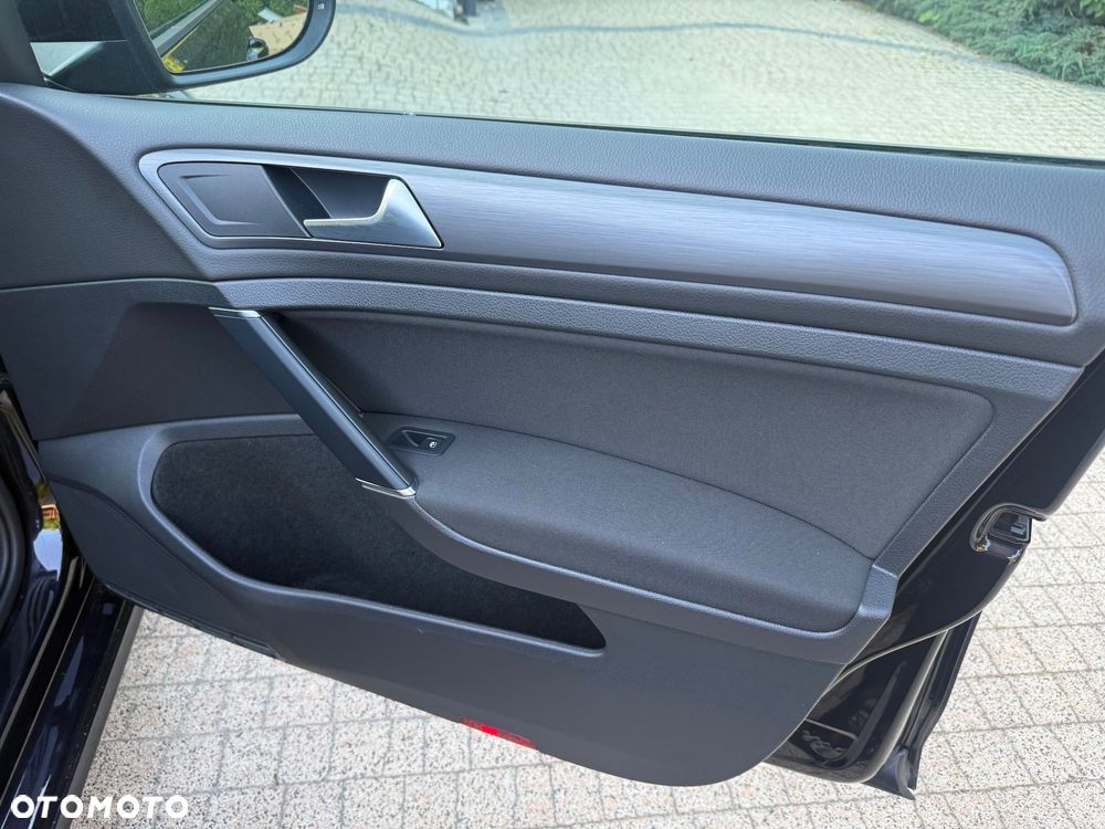 Volkswagen Golf 1.6 TDI BMT Comfortline - 17