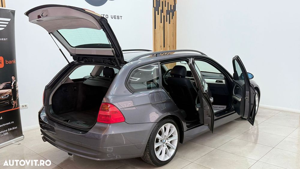 BMW Seria 3 318i Edition Sport - 13