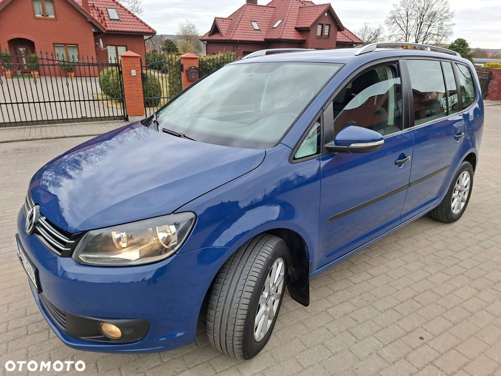 Volkswagen Touran - 1