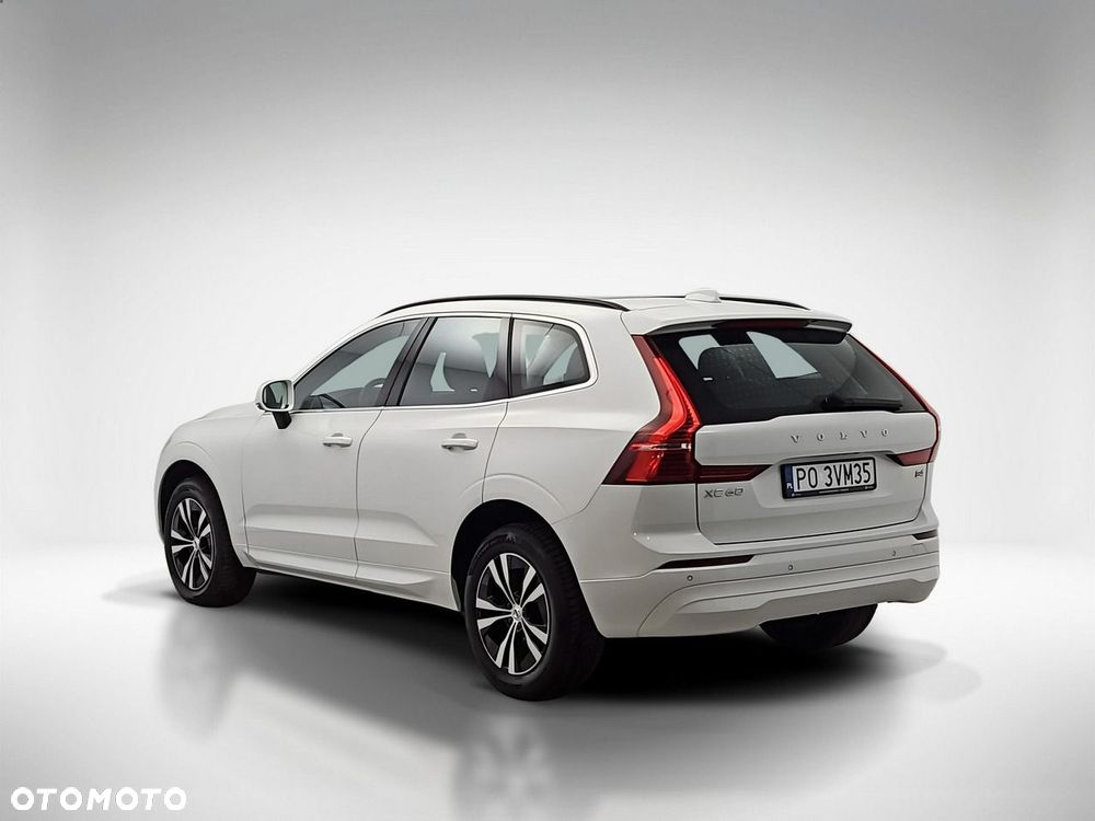 Volvo XC 60 B4 D Momentum Pro - 4