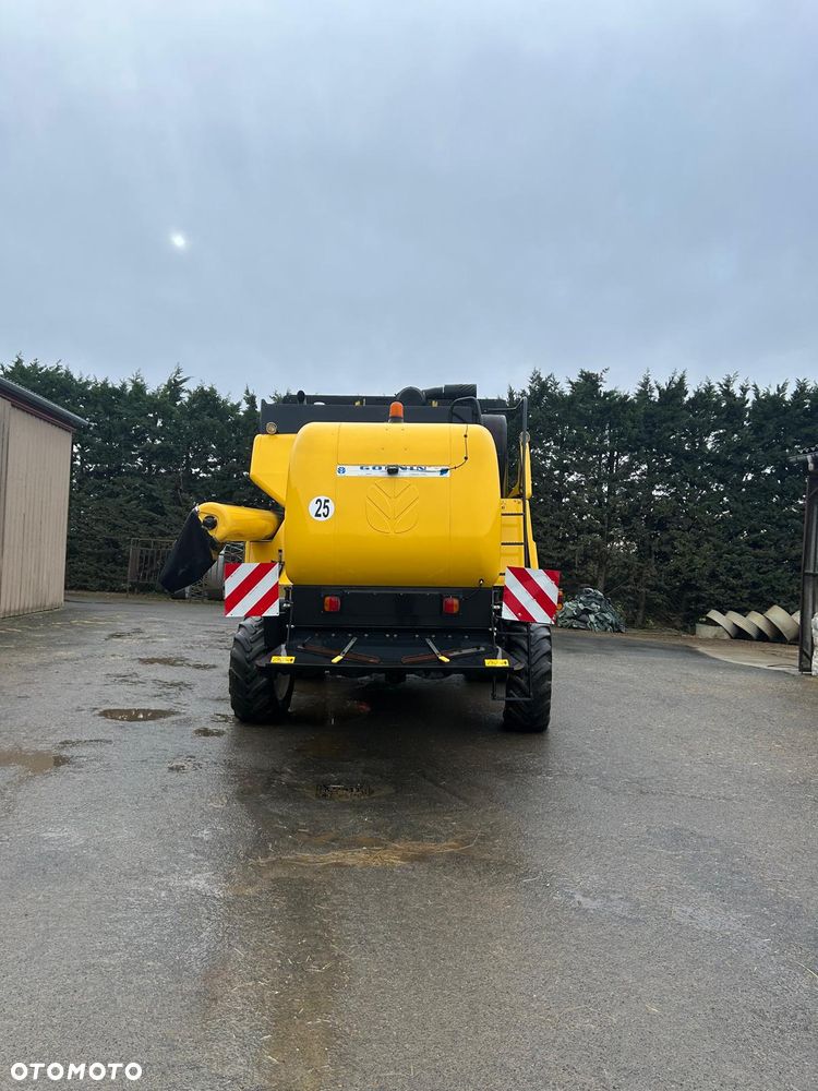 New Holland CSX 7070 - 6