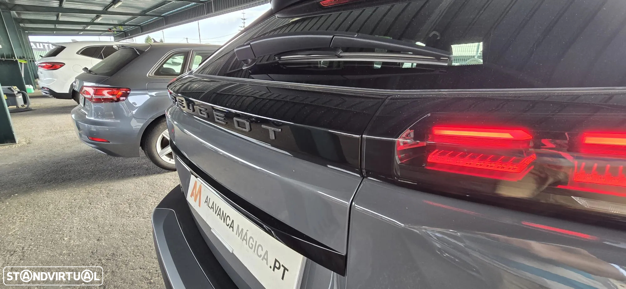 Peugeot 2008 PureTech 100 Allure - 15