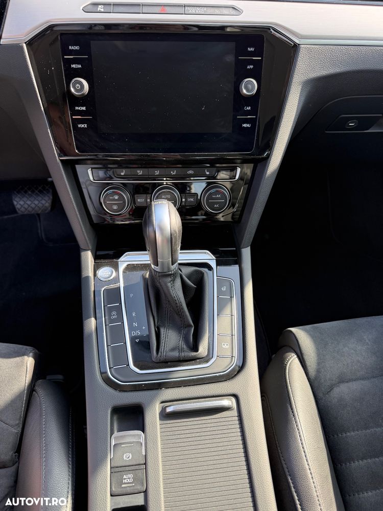 Volkswagen Passat 1.4 TSI ACT (BMT) DSG Highline - 22