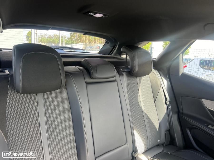 Peugeot 3008 1.6 Hybrid Allure Pack e-EAT8 - 6