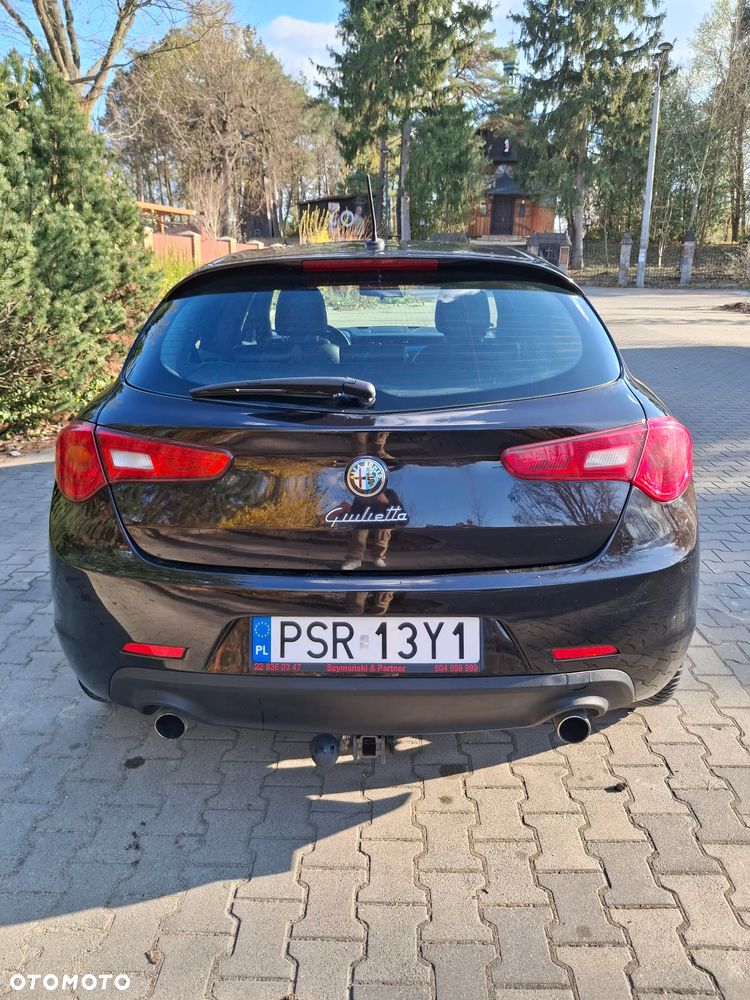 Alfa Romeo Giulietta 2.0 JTDM 16V - 6