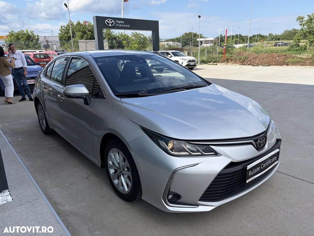 Toyota Corolla 1.6 Dynamic - 8