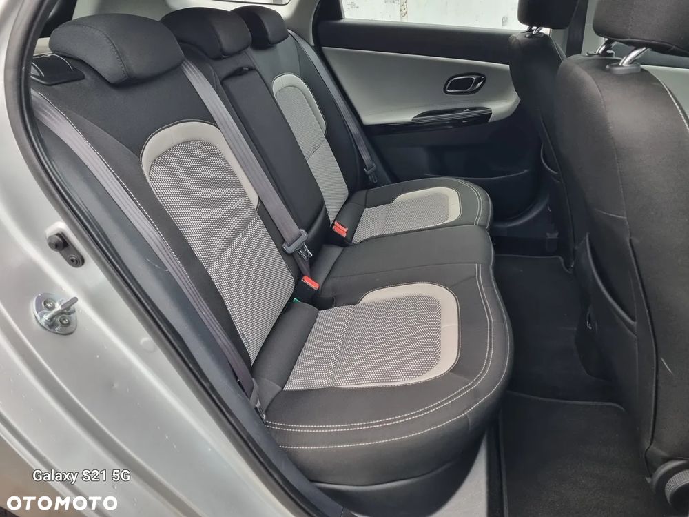 Kia Ceed 1.6 GDI Dream Team Edition - 15