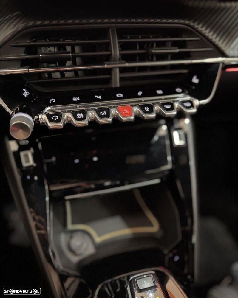 Peugeot 2008 1.2 PureTech GT EAT8 - 9