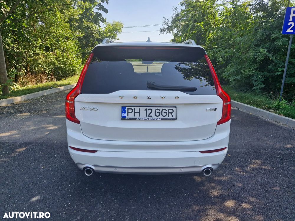 Volvo XC 90 D5 AWD Momentum - 8