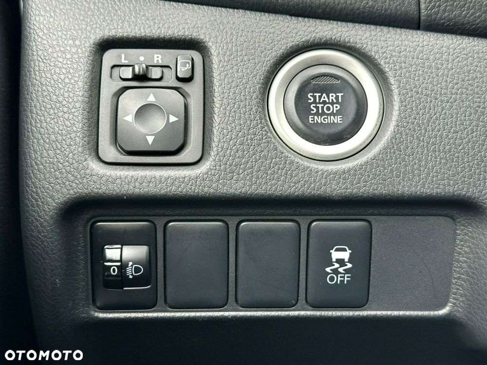 Mitsubishi L200 2.2 d DC Instyle Plus - 32