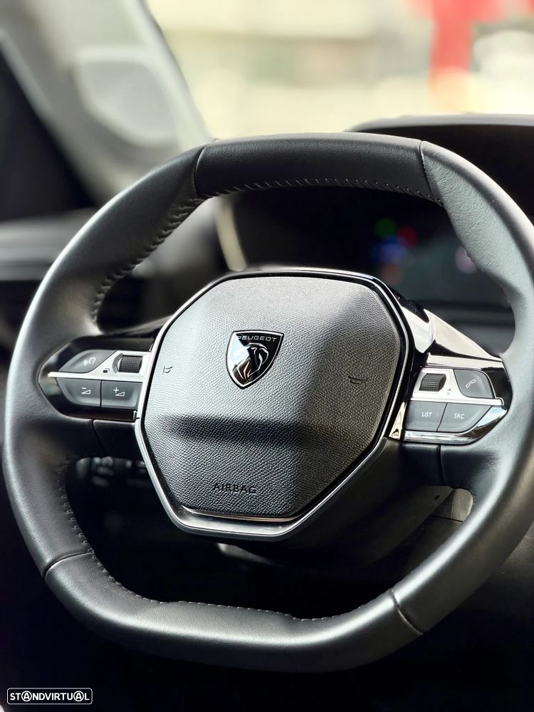 Peugeot 208 1.2 PureTech Allure - 29