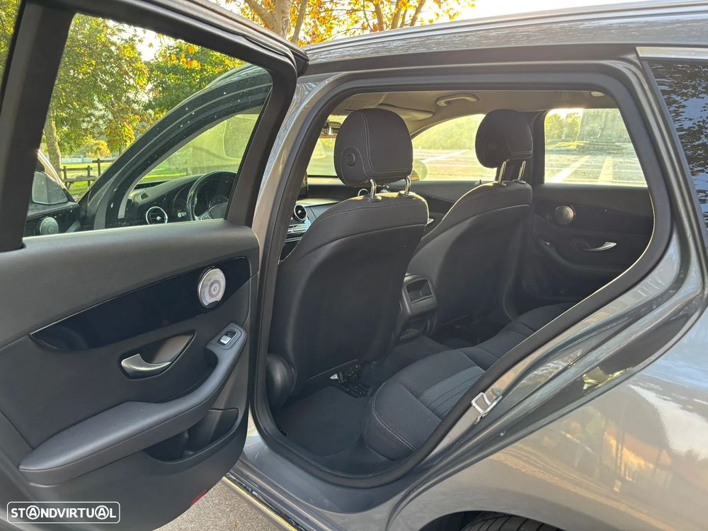 Mercedes-Benz C 220 d Avantgarde - 13