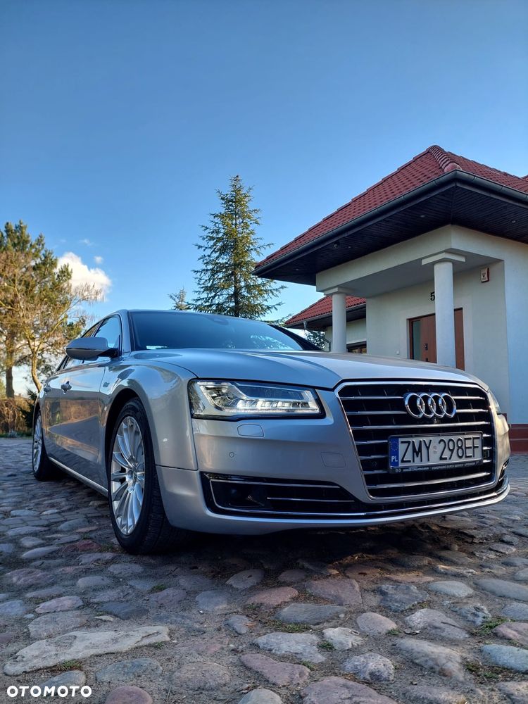 Audi A8 - 1