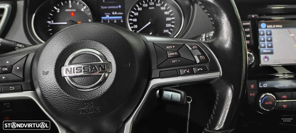 Nissan Qashqai 1.5 dCi Tekna Sport 17 - 33