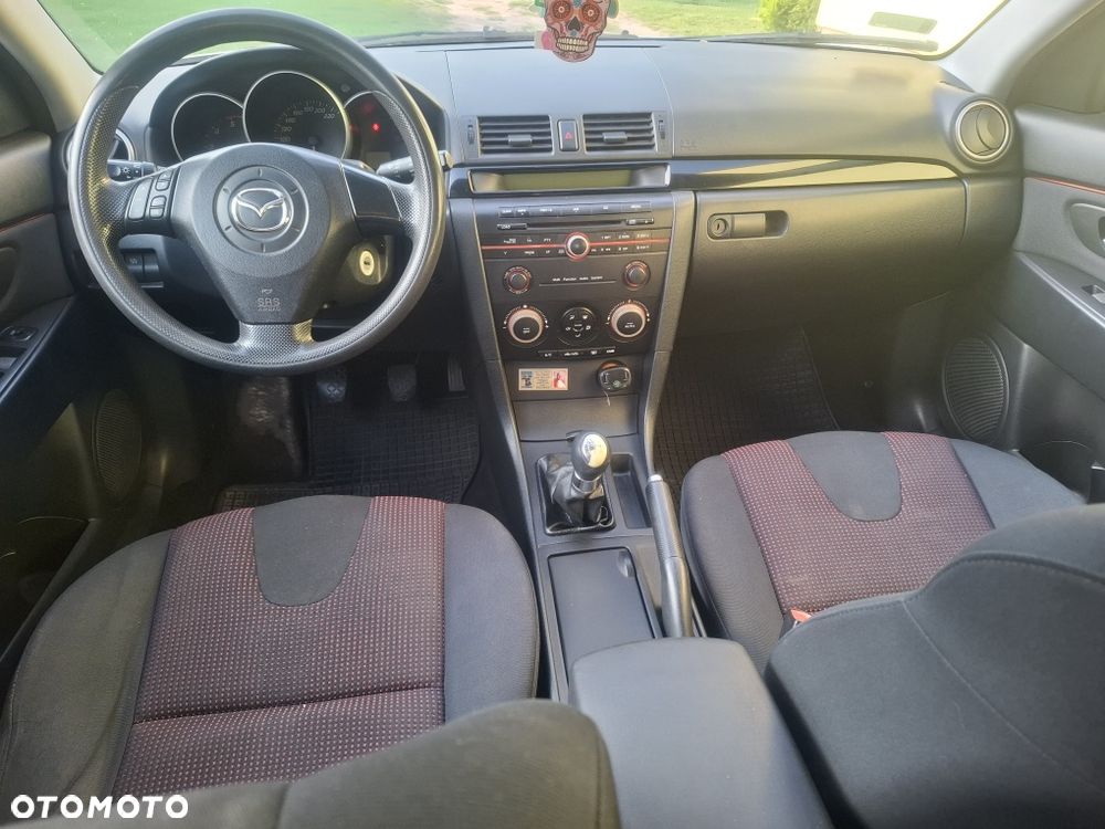 Mazda 3 - 8