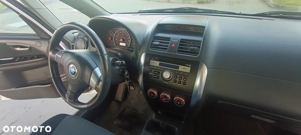 Fiat Sedici 1.6 16V 4x4 Luxury - 22
