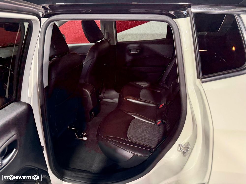 Jeep Compass 1.6 M-Jet Limited - 21