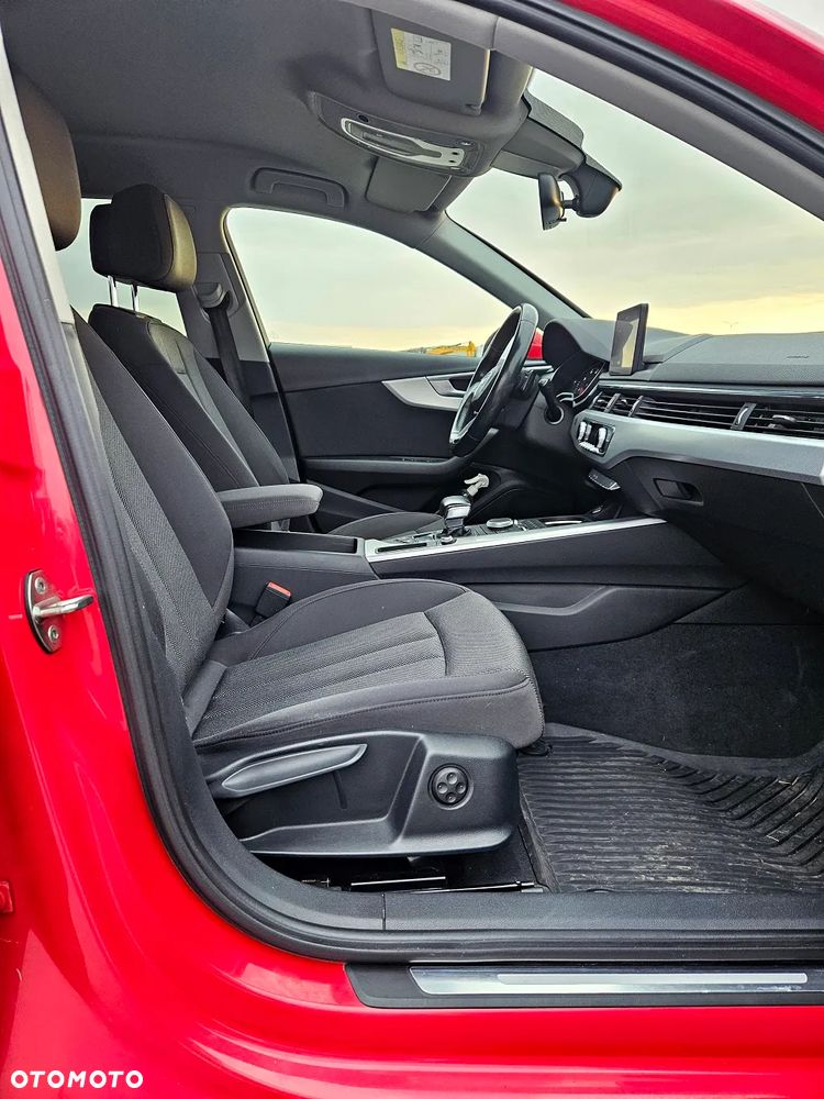 Audi A4 Avant 2.0 TDI ultra S tronic - 12