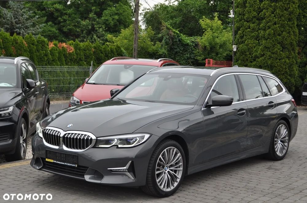BMW Seria 3 330d Luxury Line sport - 3
