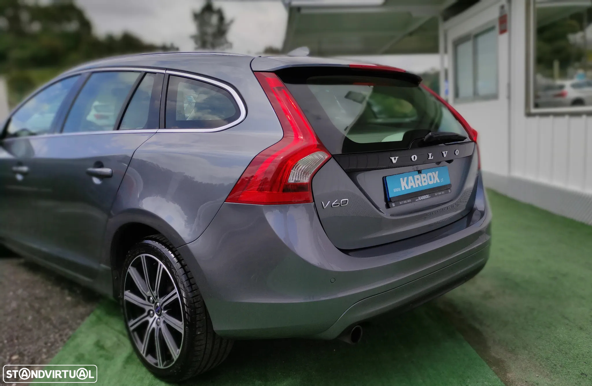 Volvo V60 2.0 D3 Summum Geartronic - 36