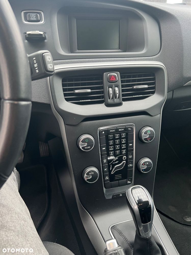 Volvo V40 D3 Drive-E Kinetic - 19