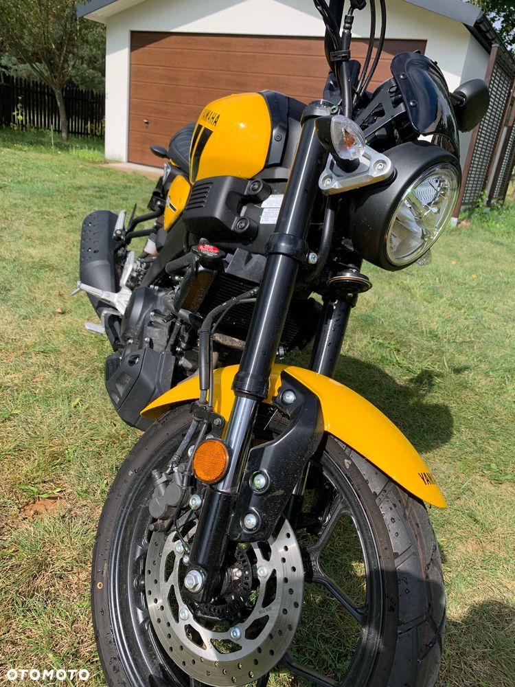 Yamaha XSR - 12