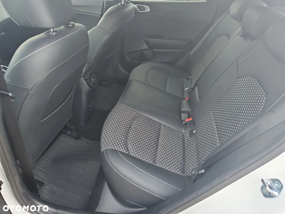 Kia XCeed 1.5 T-GDI L DCT - 17