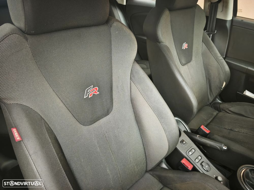 SEAT Leon 2.0 TDI DPF FR - 17