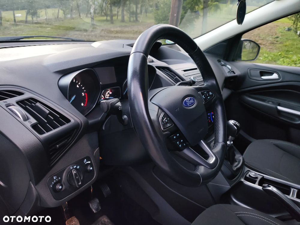 Ford Kuga 2.0 TDCi 4WD Trend - 24