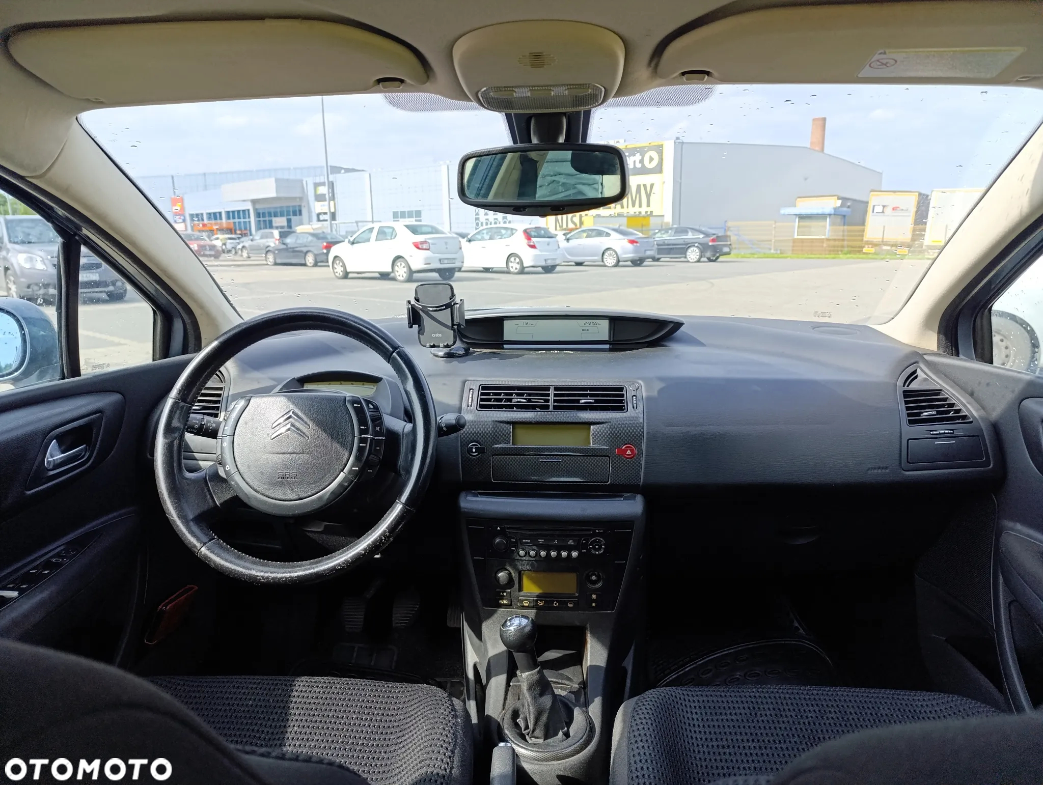 Citroën C4 1.6 HDi FAP Confort - 12