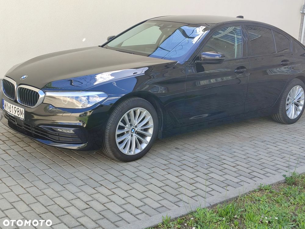 BMW Seria 5 520d xDrive Sport Line sport - 9