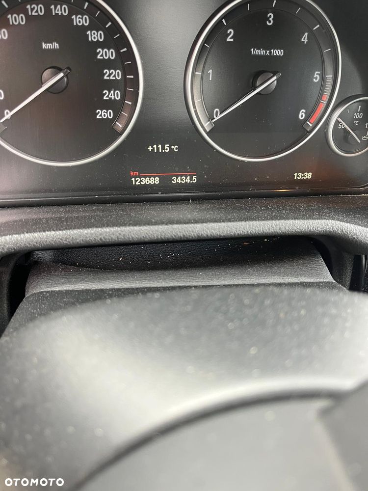 BMW X4 xDrive20d - 8