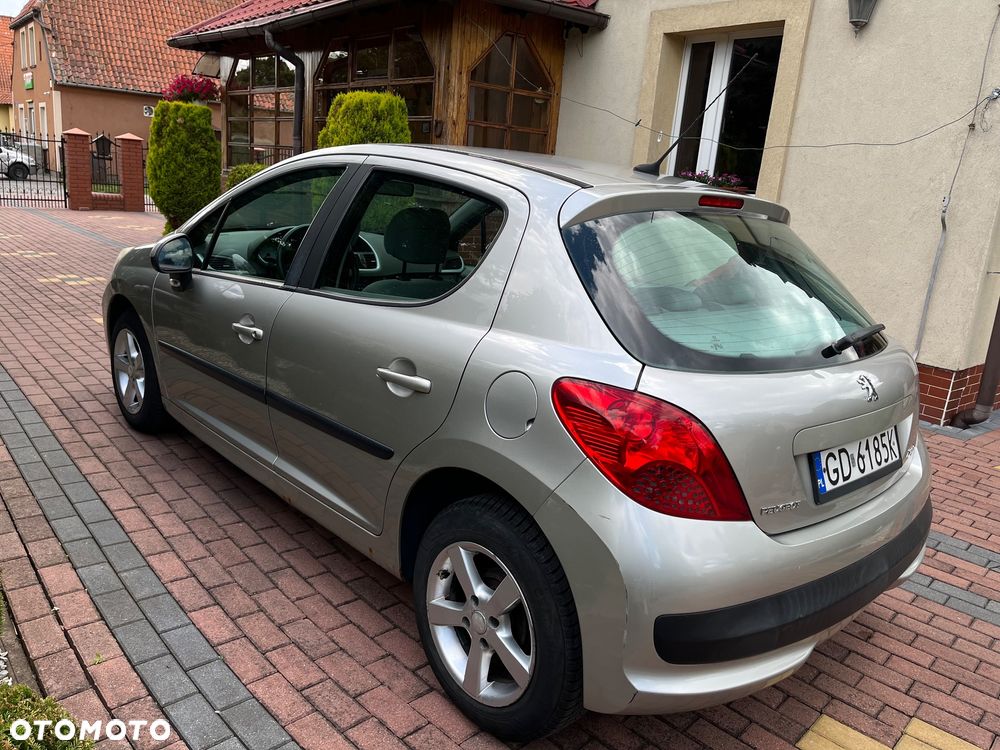 Peugeot 207 1.4 16V U Move - 4