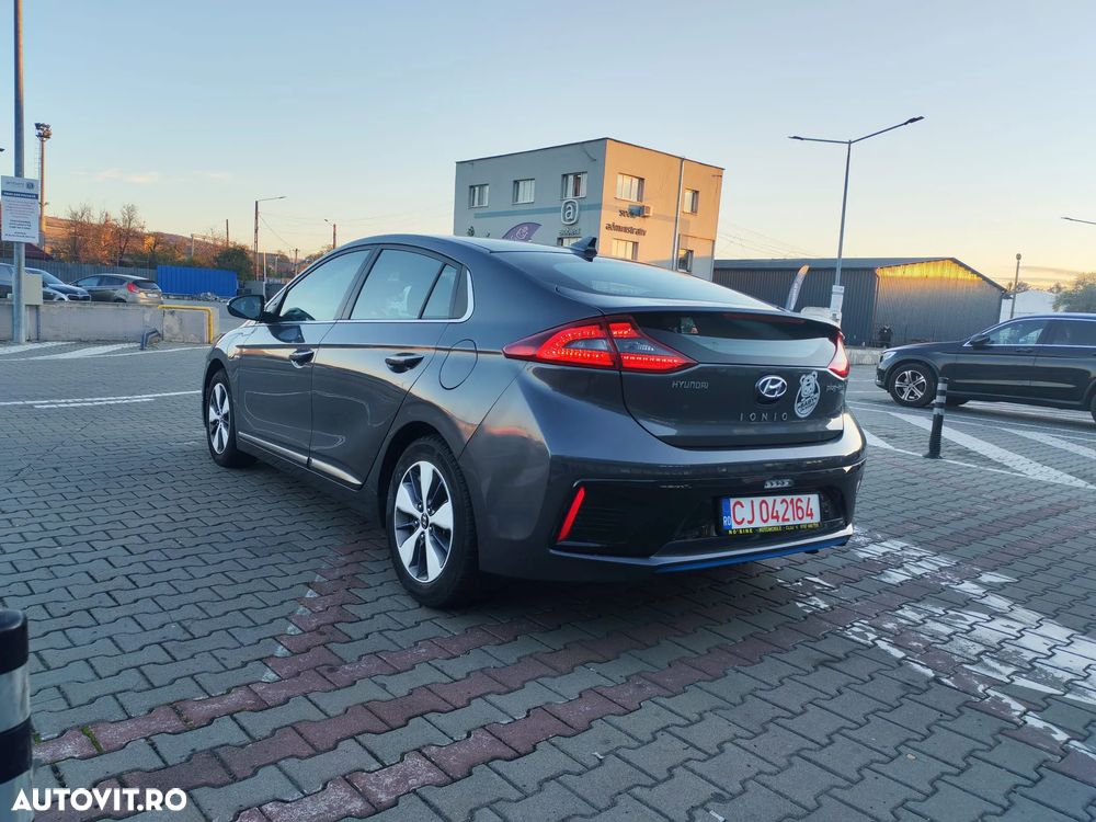 Hyundai IONIQ 1.6 GDI Premium - 14