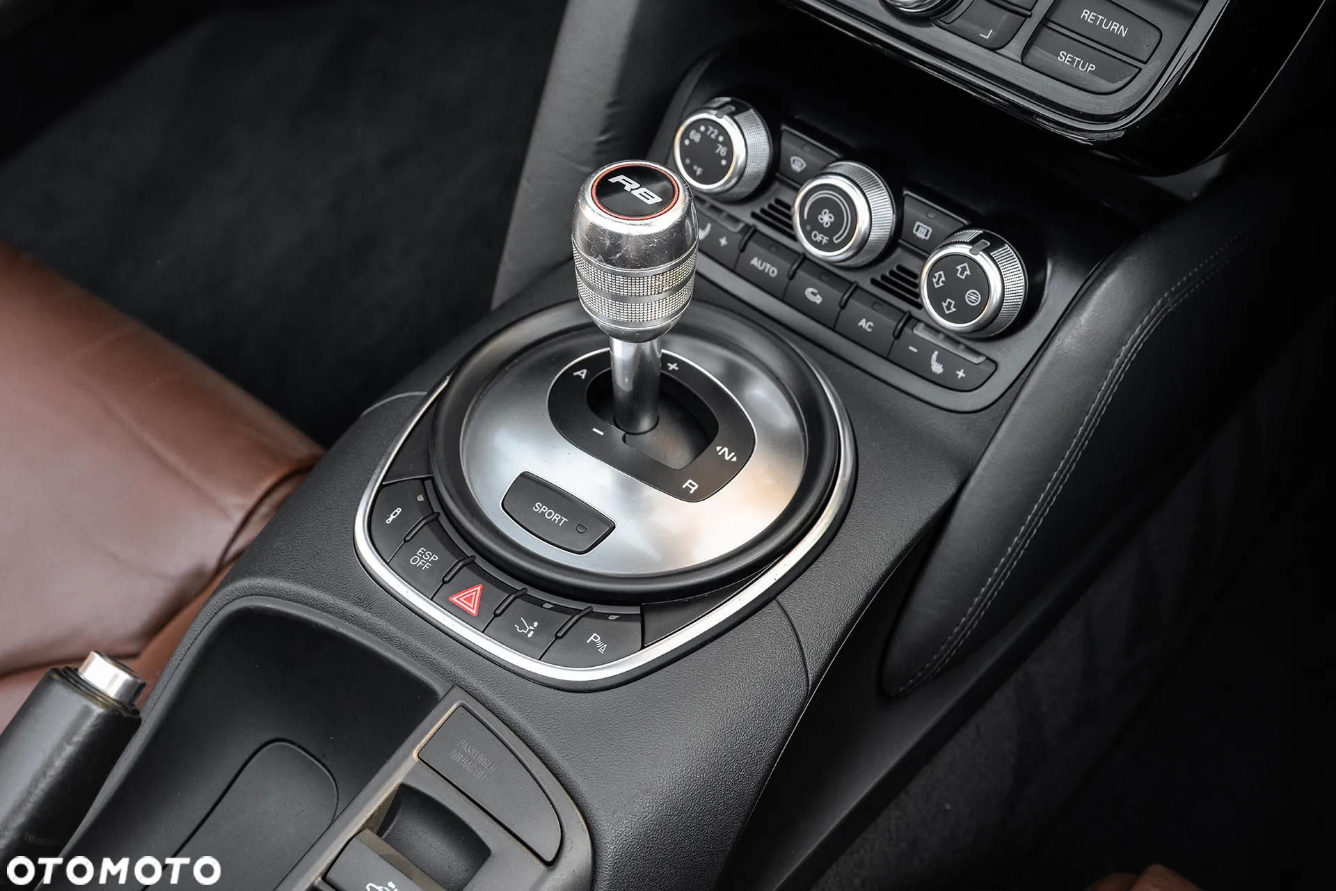 Audi R8 5.2 FSI quattro R tronic - 28