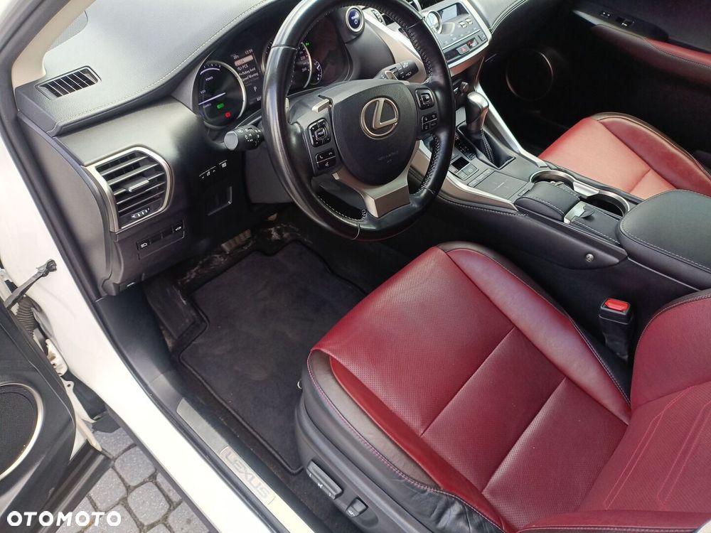 Lexus NX 300h Comfort AWD - 18
