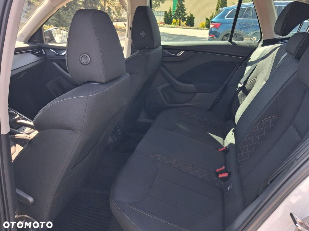 Skoda Kamiq 1.0 TSI Ambition DSG - 28